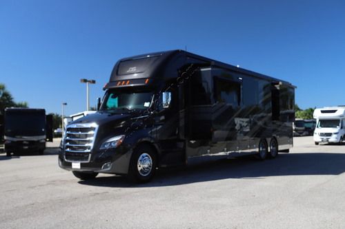 2027 Renegade Rv Xl X45DBM