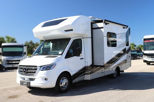2027 Renegade Rv Vienna 25TBC Class C