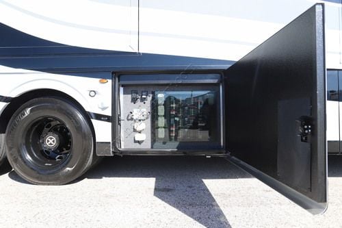 2027 Newmar London Aire 4540