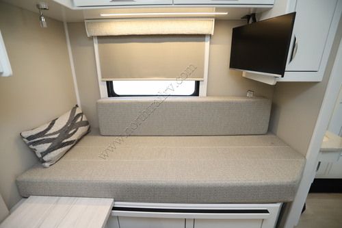 2027 Renegade Rv Vienna 25TBC Class C