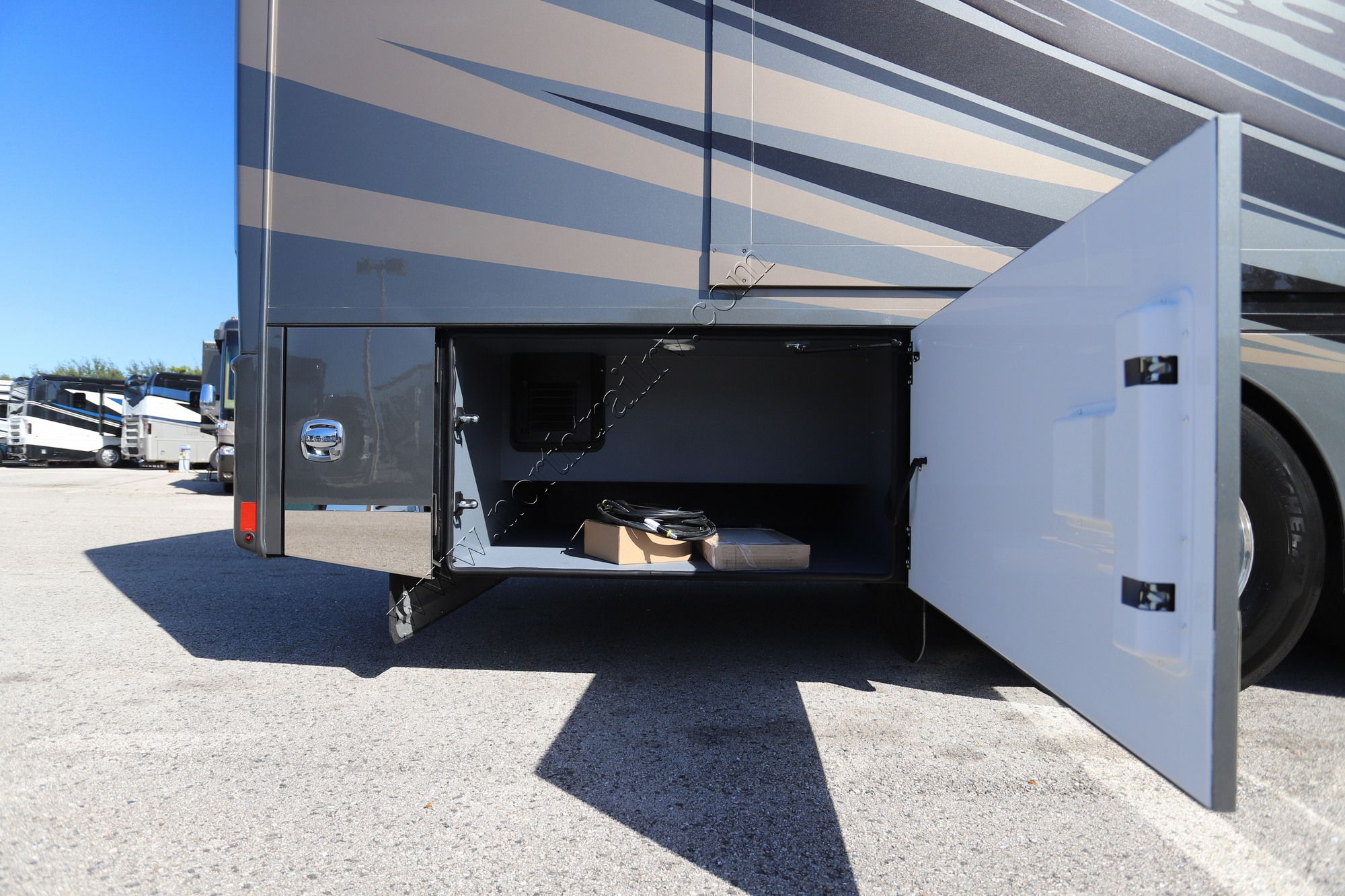 New 2027 Renegade Rv Xl X45DBM Super C  For Sale