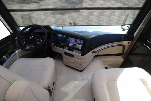 2027 Newmar London Aire 4540