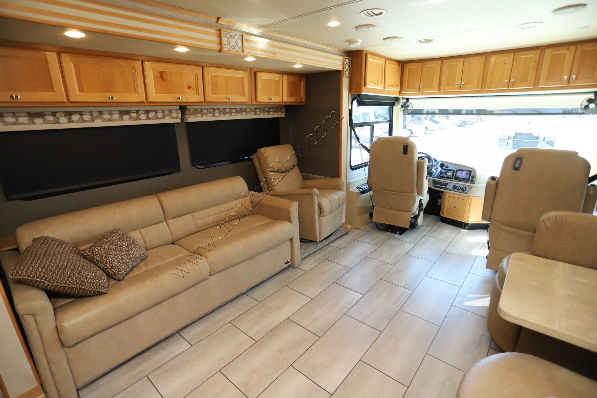 Used 2020 Tiffin Motor Homes Allegro Red 33AL Class A  For Sale