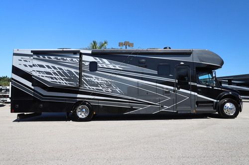 2024 Renegade Rv Valencia 38RB