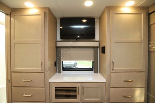 2024 Renegade Rv Valencia 38RB