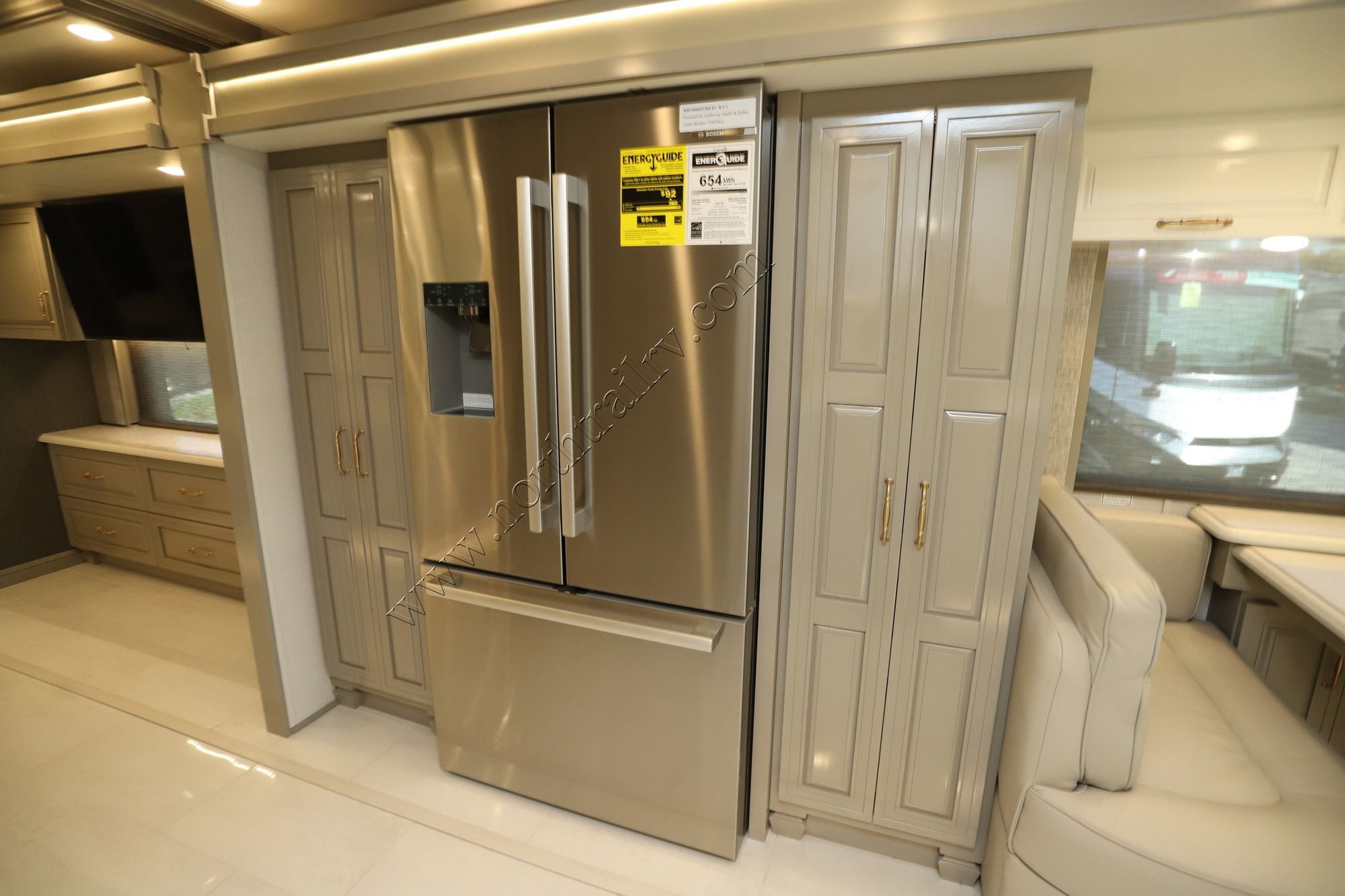New 2027 Newmar Essex 4595 Class A  For Sale