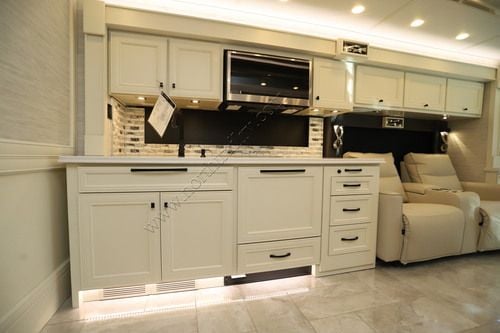 2027 Tiffin Motor Homes Phaeton 40IH