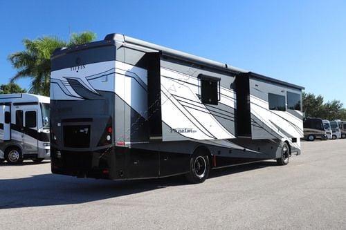 2027 Tiffin Motor Homes Phaeton 40IH