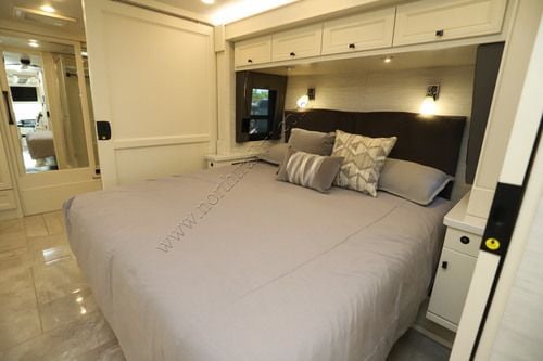2027 Tiffin Motor Homes Phaeton 40IH