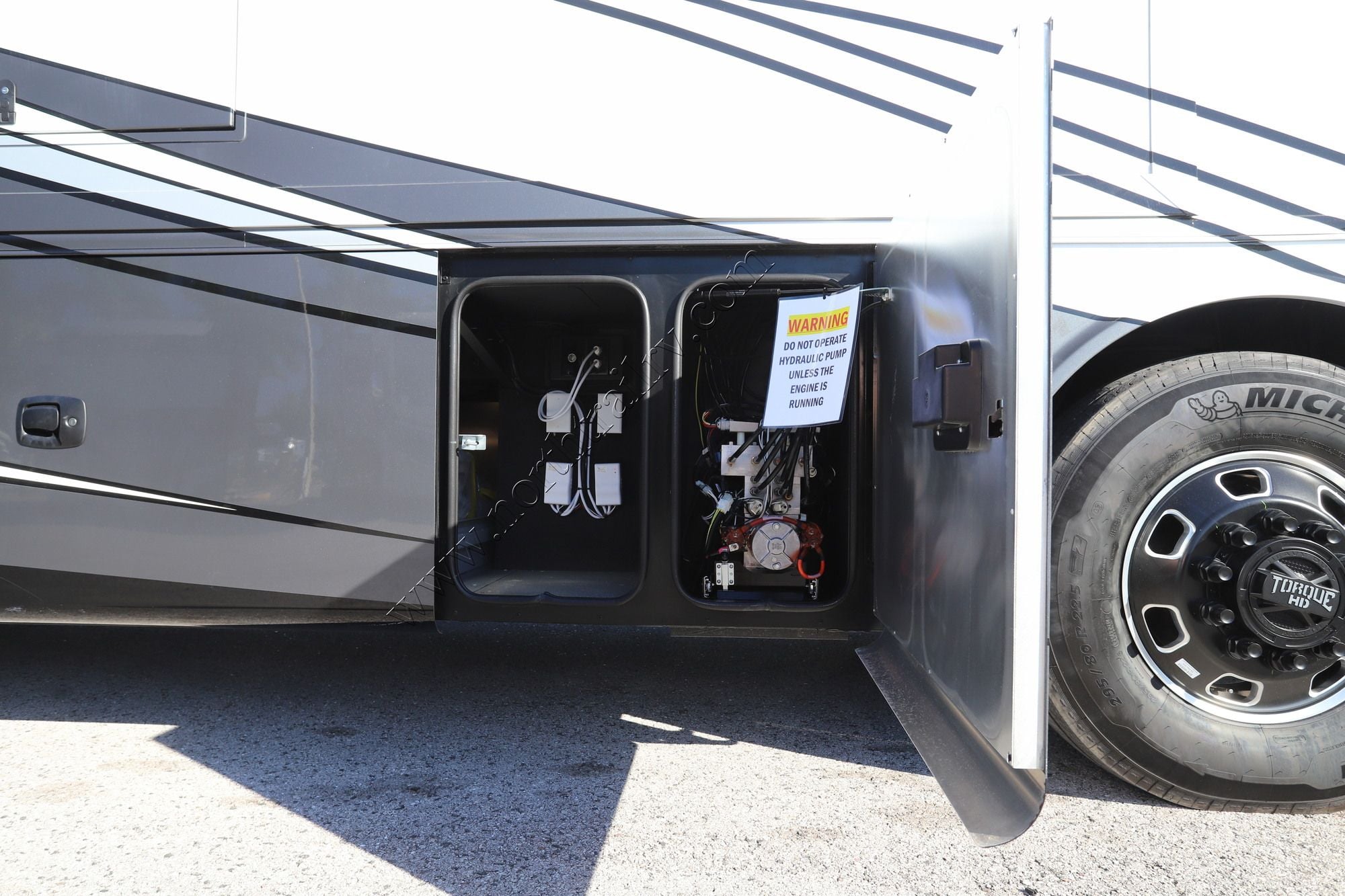 New 2027 Tiffin Motor Homes Phaeton 40IH Class A  For Sale
