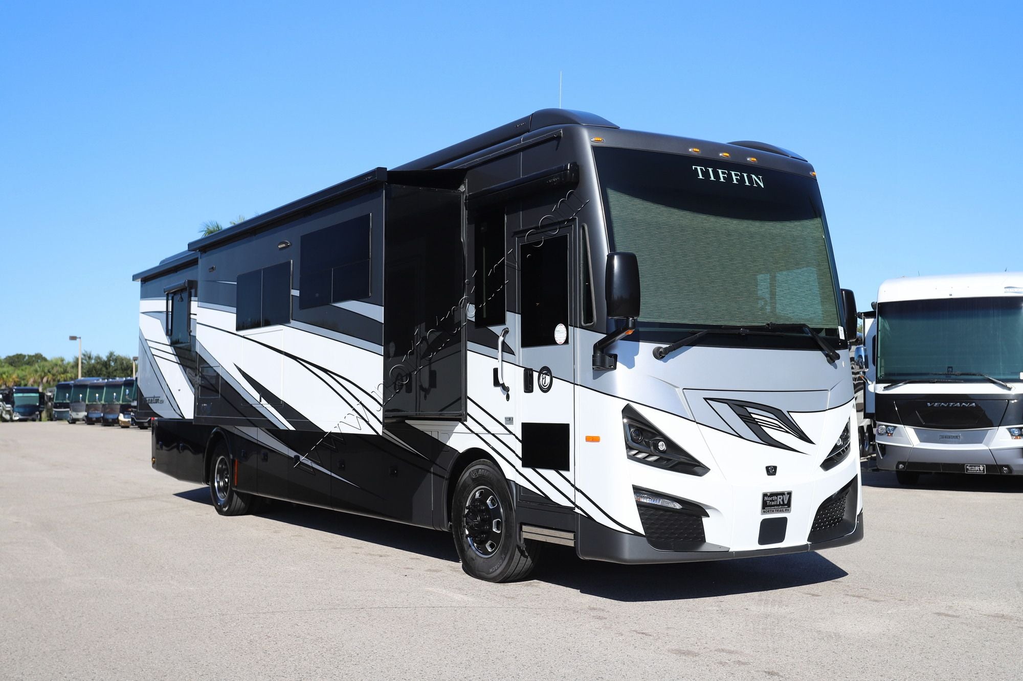 New 2027 Tiffin Motor Homes Phaeton 40IH Class A  For Sale