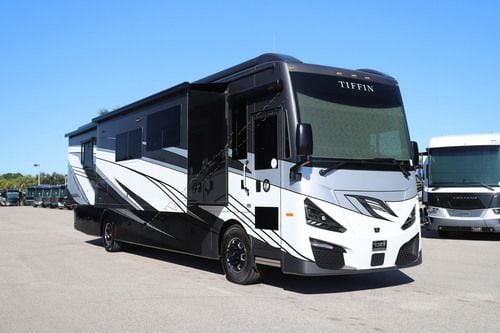2027 Tiffin Motor Homes Phaeton 40IH
