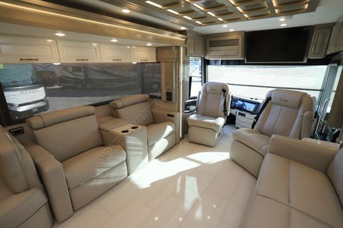 2027 Newmar Essex 4595