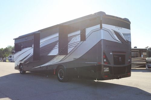 2027 Tiffin Motor Homes Phaeton 40IH