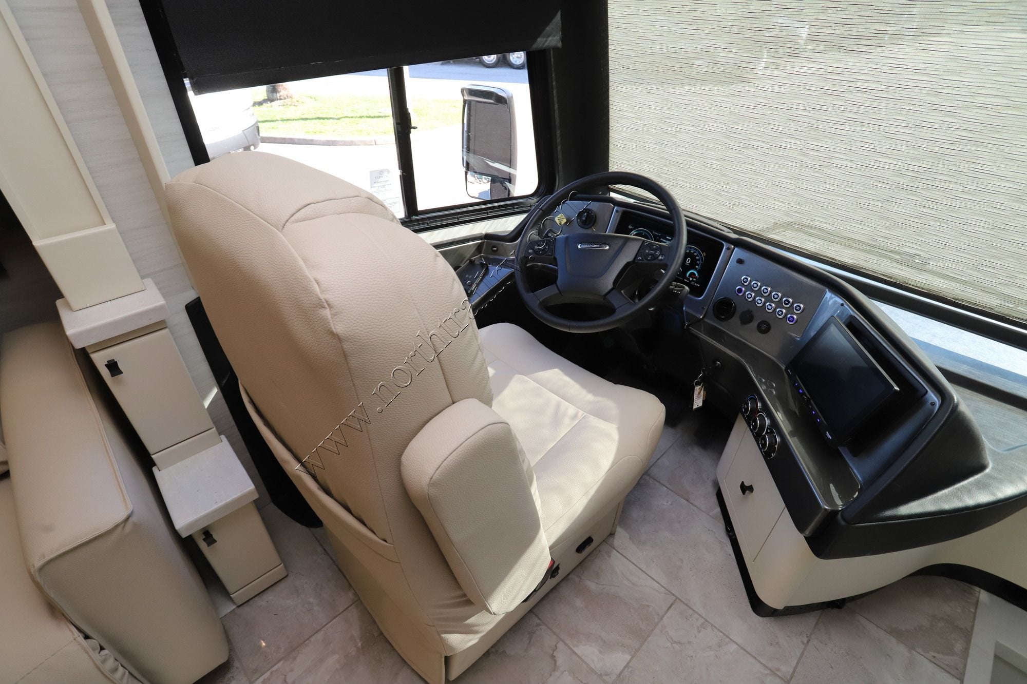 New 2027 Tiffin Motor Homes Phaeton 40IH Class A  For Sale