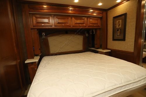2015 Tiffin Motor Homes Phaeton 42LH