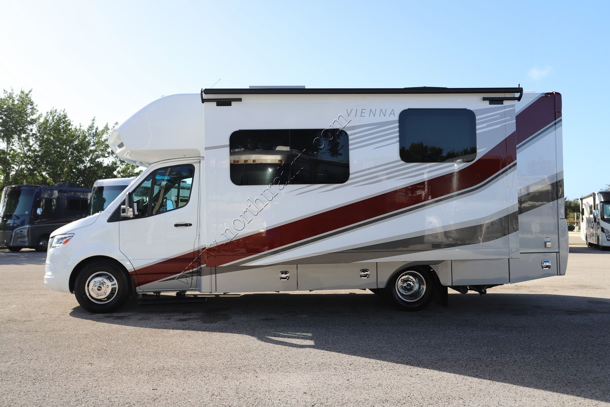 New 2027 Renegade Rv Vienna 25RMC Class C  For Sale