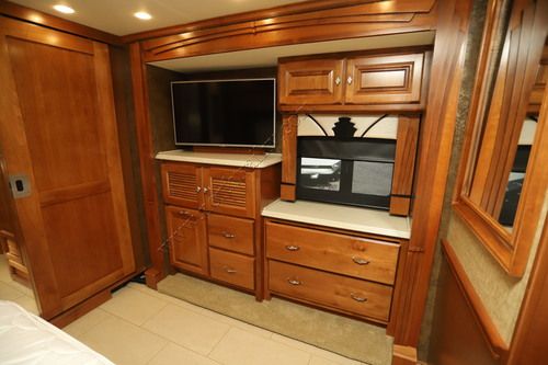 2015 Tiffin Motor Homes Phaeton 42LH