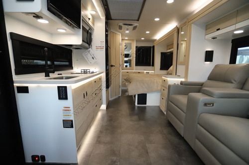 2027 Jayco Melbourne Prestige 25LP