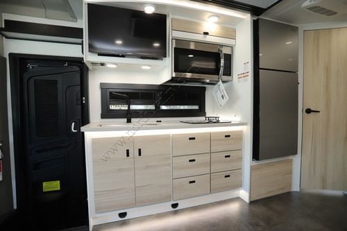 2027 Jayco Melbourne Prestige 25LP