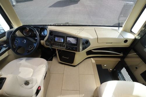 2015 Tiffin Motor Homes Phaeton 42LH