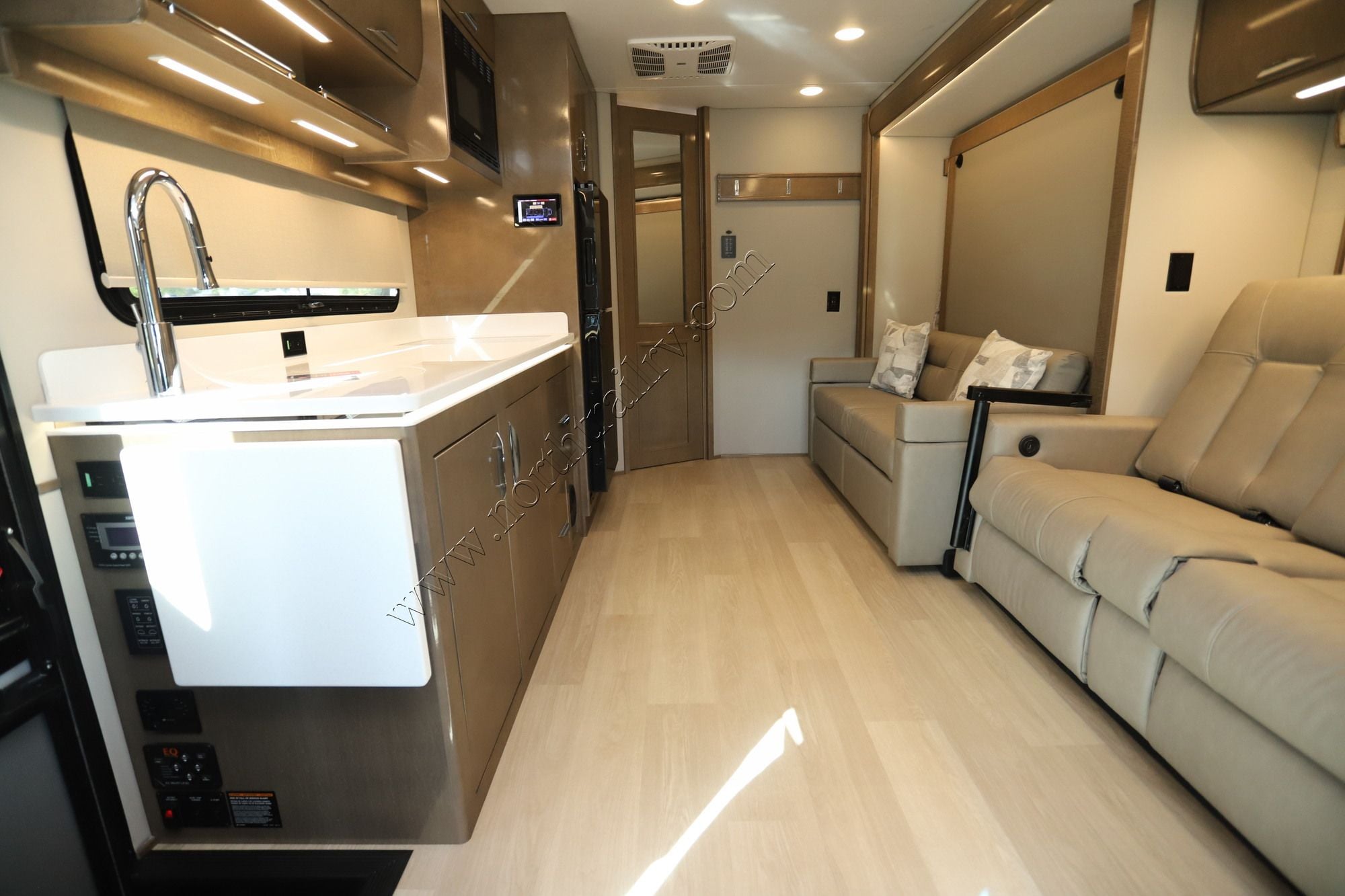 New 2027 Renegade Rv Vienna 25RMC Class C  For Sale