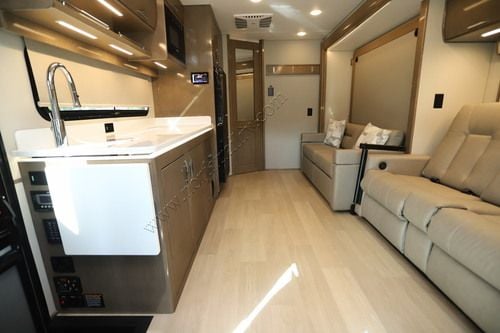 2027 Renegade Rv Vienna 25RMC Class C