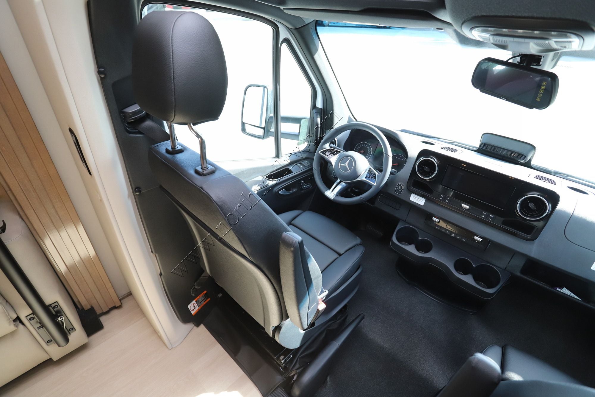 New 2027 Renegade Rv Vienna 25RMC Class C  For Sale