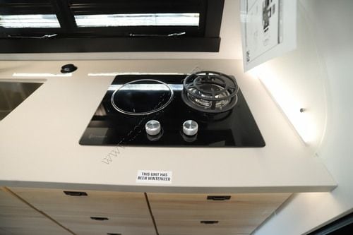2027 Jayco Melbourne Prestige 25LP