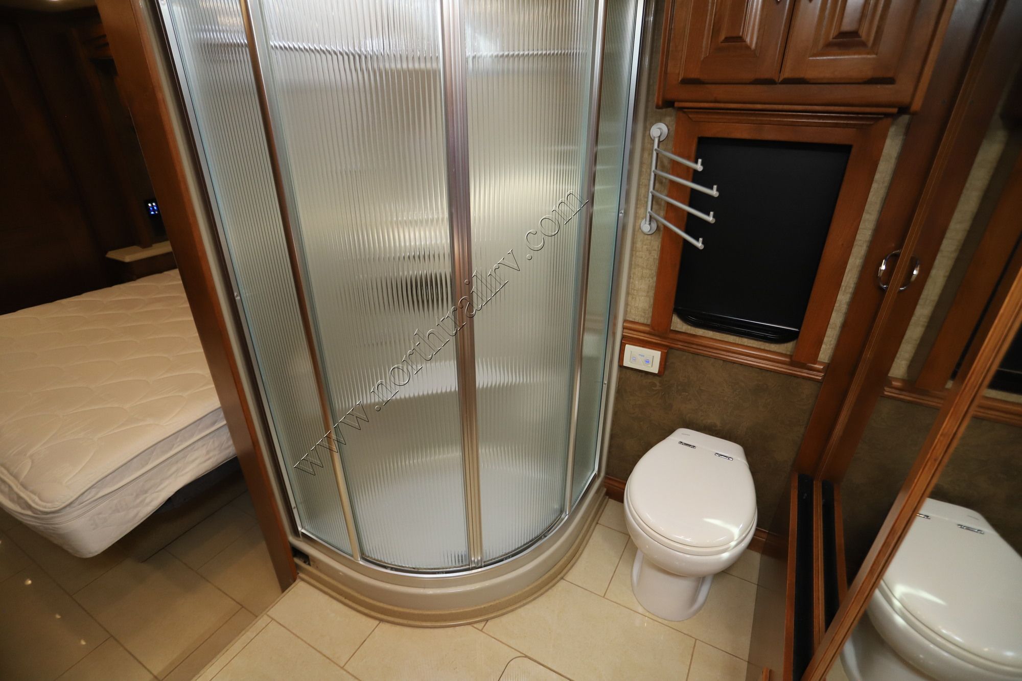 Used 2015 Tiffin Motor Homes Phaeton 42LH Class A  For Sale