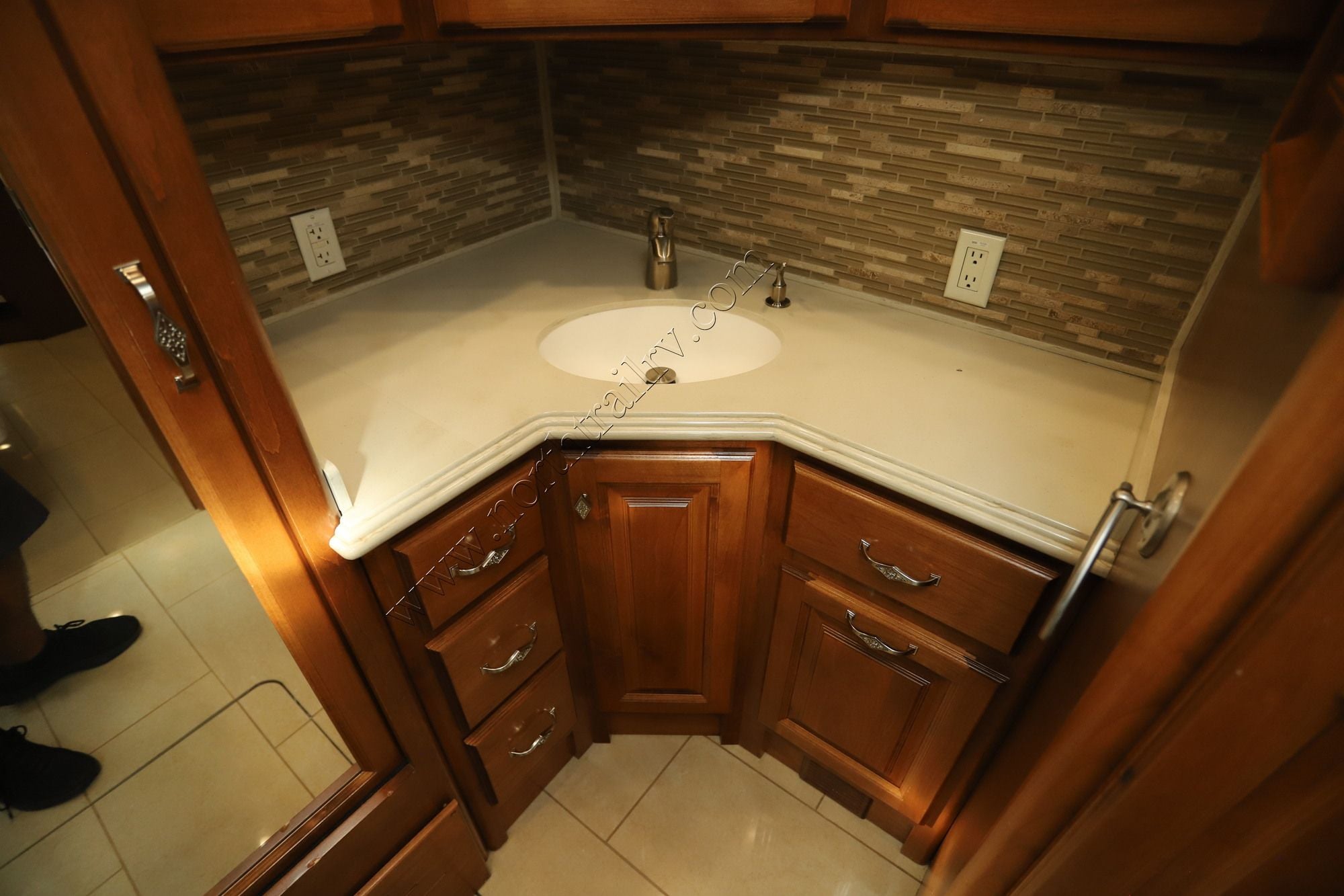 Used 2015 Tiffin Motor Homes Phaeton 42LH Class A  For Sale