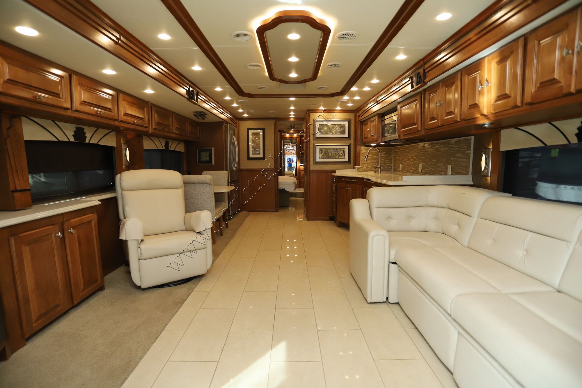 Used 2015 Tiffin Motor Homes Phaeton 42LH Class A  For Sale