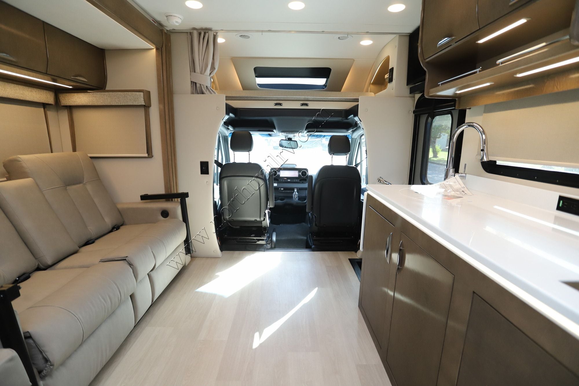 New 2027 Renegade Rv Vienna 25RMC Class C  For Sale