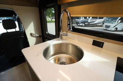2027 Renegade Rv Vienna 25FWS