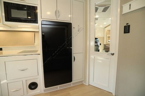 2027 Renegade Rv Vienna 25RML Class C
