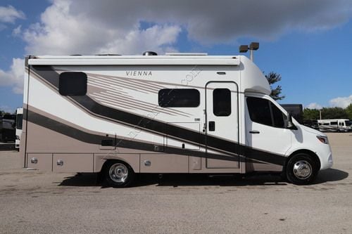2027 Renegade Rv Vienna 25FWS