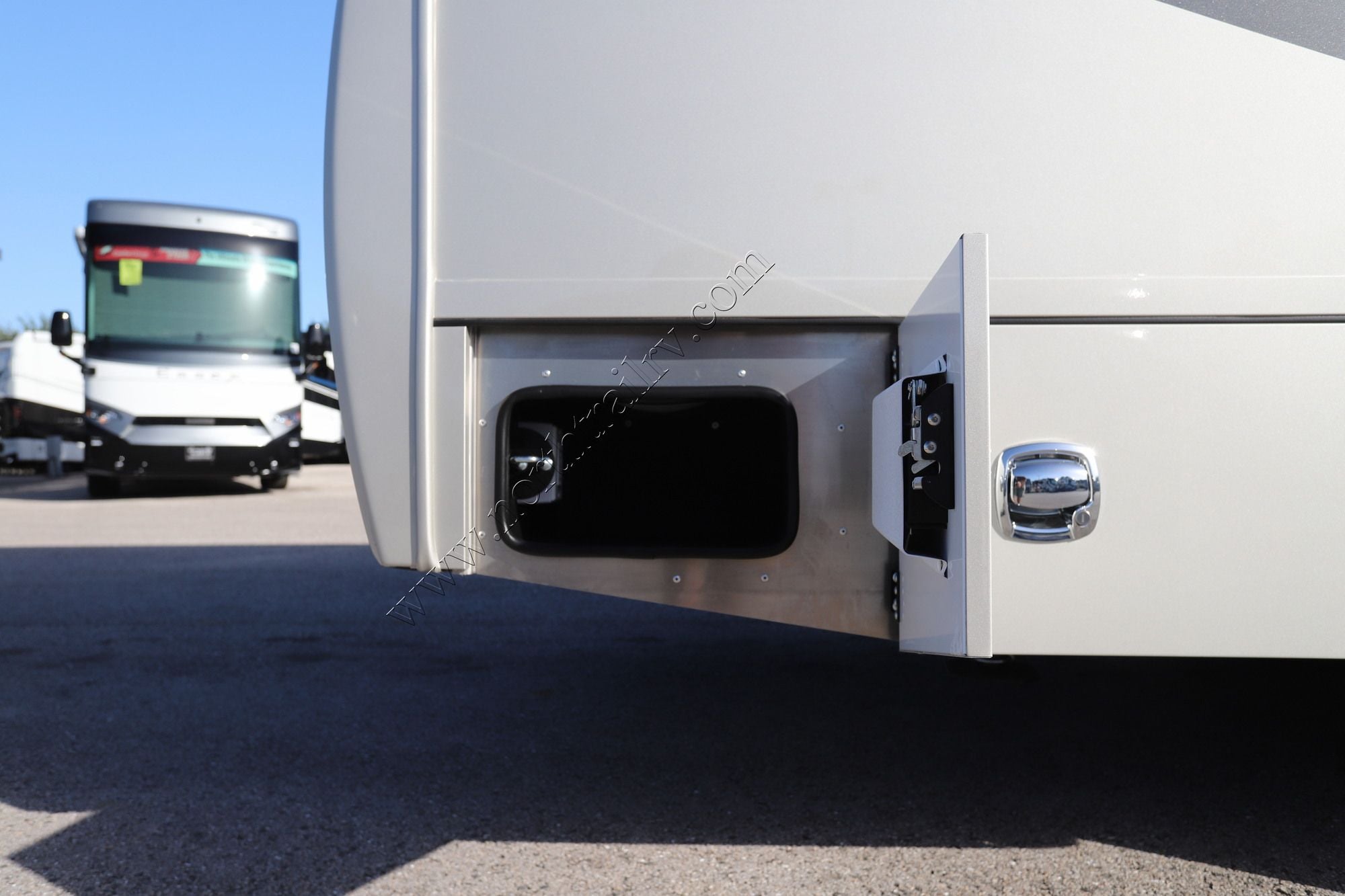 New 2027 Renegade Rv Vienna 25RML Class C  For Sale