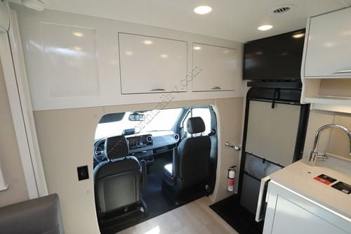 2027 Renegade Rv Vienna 25RML Class C