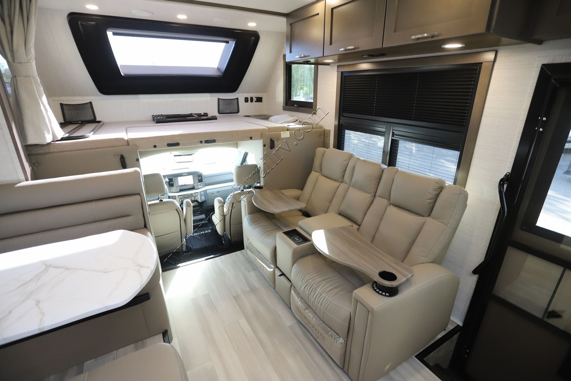 New 2027 Dynamax Isata 6 32KSF4X4 Class C  For Sale