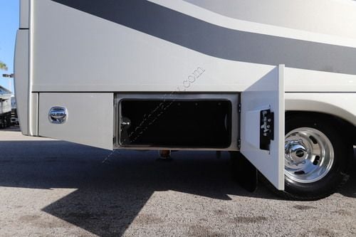 2027 Renegade Rv Vienna 25RML Class C