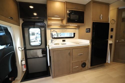 2027 Renegade Rv Vienna 25FWS