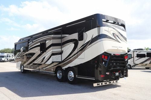 2019 Newmar Dutch Star 4369
