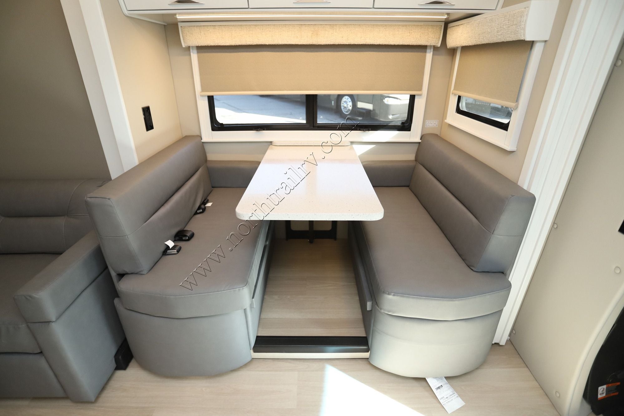 New 2027 Renegade Rv Vienna 25RML Class C  For Sale