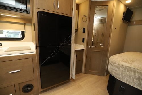 2027 Renegade Rv Vienna 25FWS