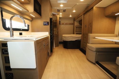 2027 Renegade Rv Vienna 25FWS