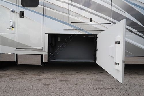 2027 Renegade Rv Xl 45DBM