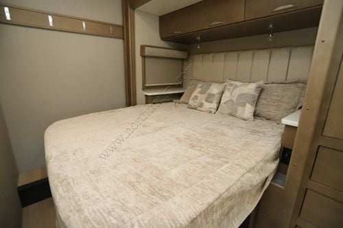 2027 Renegade Rv Vienna 25FWS