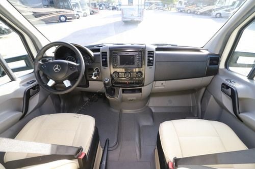 2019 Pleasure-Way Plateau XLMB
