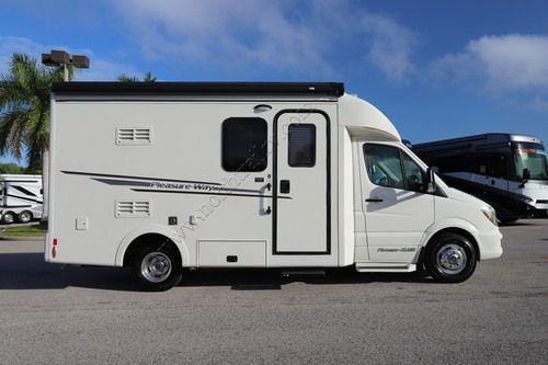 2019 Pleasure-Way Plateau XLMB