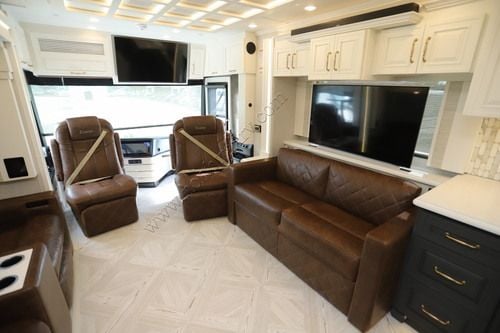 2027 Newmar Essex 4551